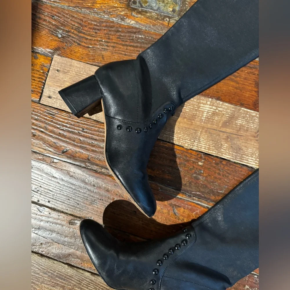 Coach Britney Pull on Boots, Black Leather Boots, Size 6, Button Details - Picture 3 of 11